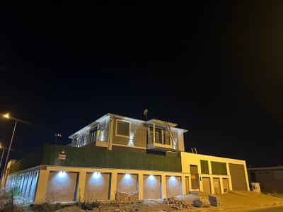 White Diamond Villa