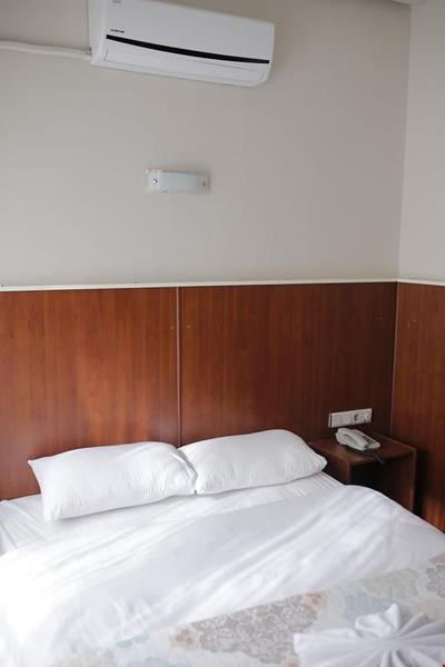 Otel Ünlü