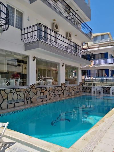 Karaca Otel