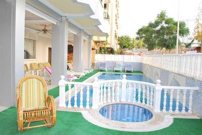 Butik Altinkum Hotel