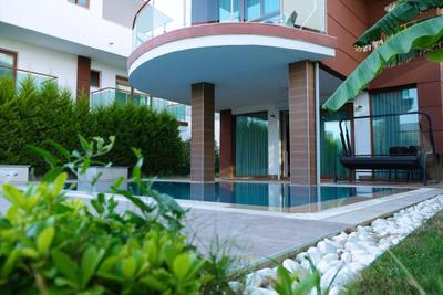 Luxury Villa Alzuharia Özel Havuzlu