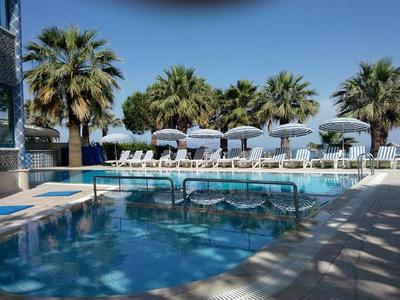 Art Beach Hotel