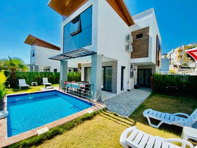 Luxury Villa Tropicbird 9 Özel Havuzlu