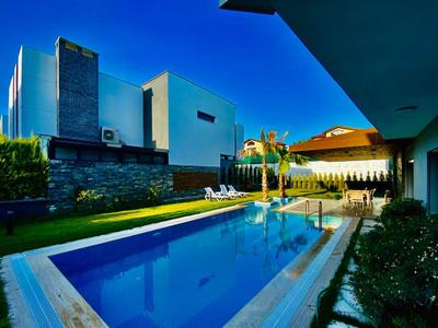 Luxury Villa Pelican 4 Özel Havuzlu