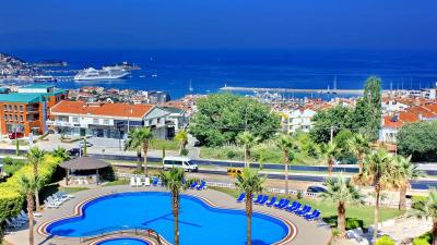 Lambiance Royal Palace Hotel