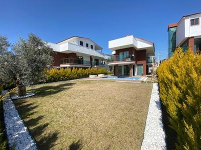Luxury Villa Alzuharia Özel Havuzlu