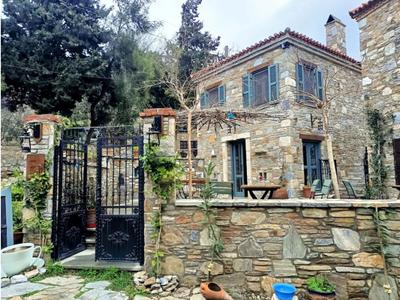 Puli Stone Houses