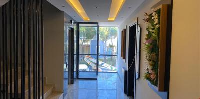 Akın Suit