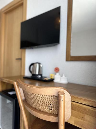 Folia Cunda By Leone