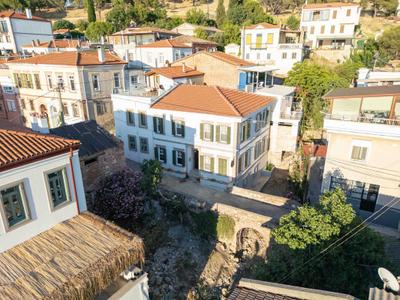 Lina Guest House
