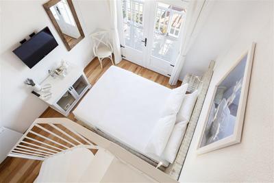 Cunda Pür Beyaz Otel