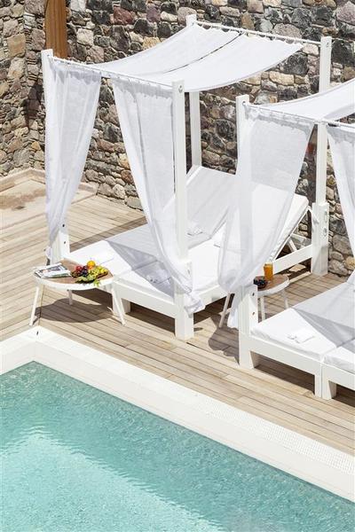 Cunda Pür Beyaz Otel
