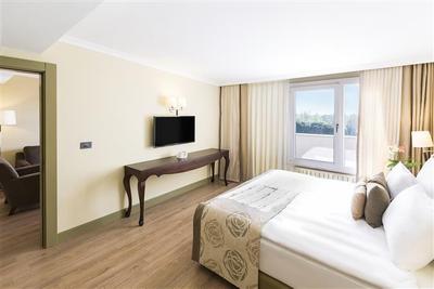 Ramada Resort Kazdaglari Thermal & Spa