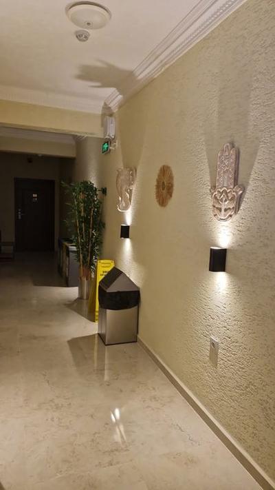Ados Otel