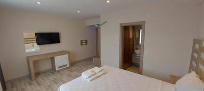 Seventy Four Hotel