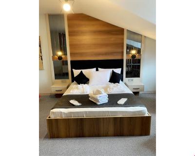 Otel 374