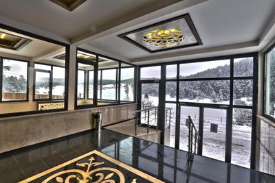 Lagoon Palace Spa & Activities