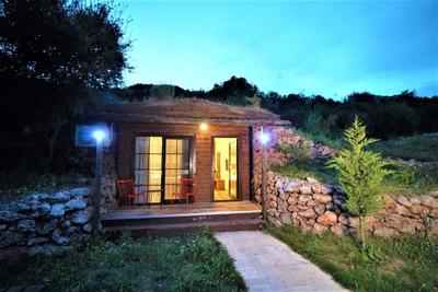 Milyos Hotel