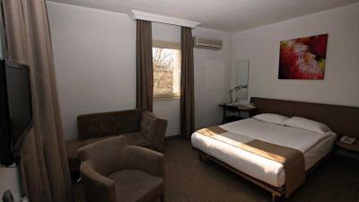 Kardeş Otel
