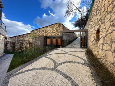 Aphrodite Mansion
