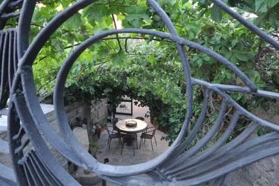 Assosyal Otel