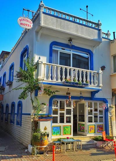 Deniz Kızı Motel Küçükkuyu