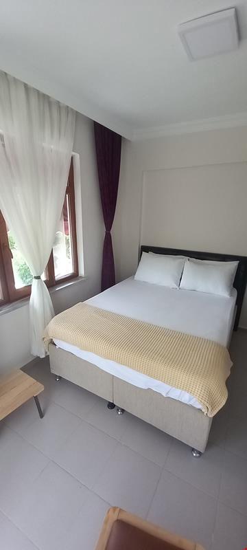 Ekin Assos