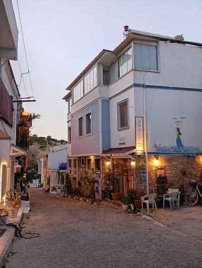 Adalı Pansiyon