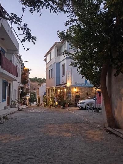 Adalı Pansiyon