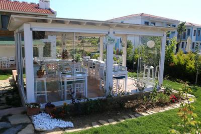 Flora Otel Bozcaada