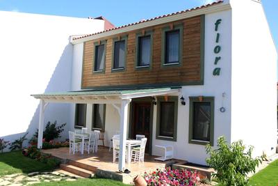 Flora Otel Bozcaada