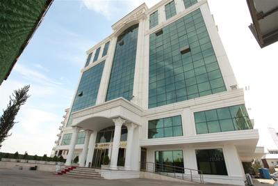 The Ci̇ty Walls Sui̇t Otel