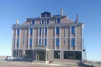 Yükselen Otel