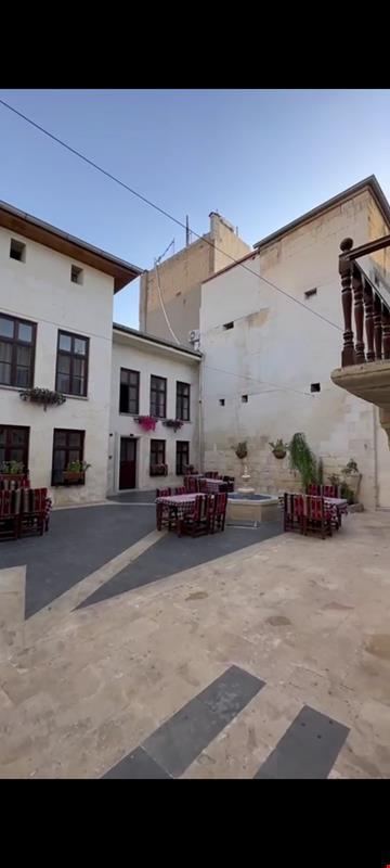 Hayadlı Konak