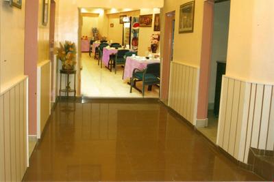 Yunus Hotel