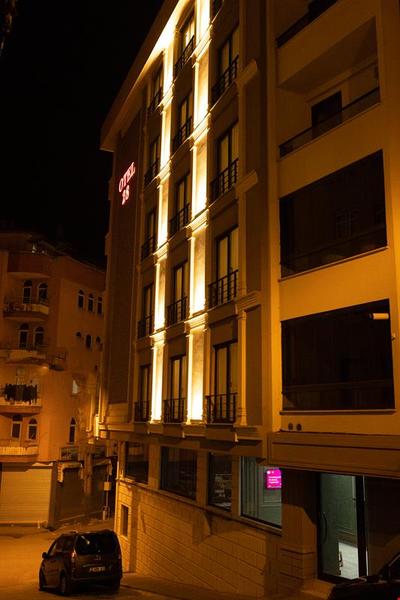 Otel 28