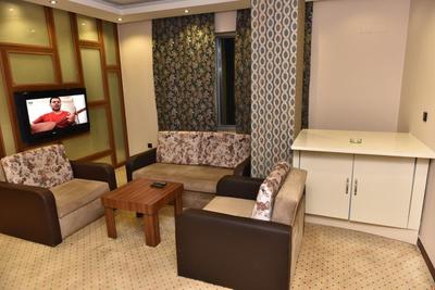 HB Royal Hotel