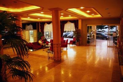Altıngöl Hotel