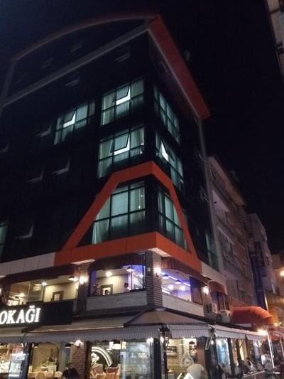 Esgüven Suit