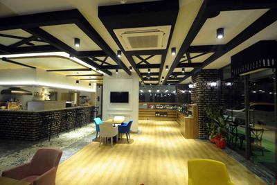 Devin Otel