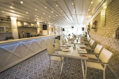 Büyükada Port Hotel