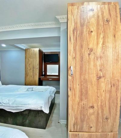 Big Life Suit Hotel