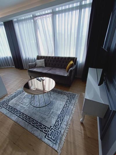 Hola Suites Hotel