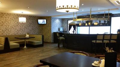 Adela Hotel