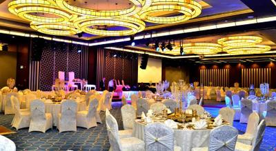 Royal Stay Palace Hotel