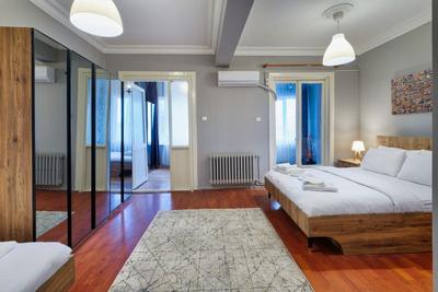 Marvelous Bright 4BR Apartment in Taksim Square