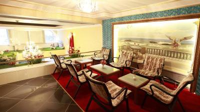 Elan Hotel