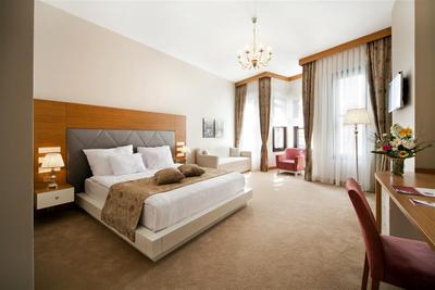 Gravis Suites
