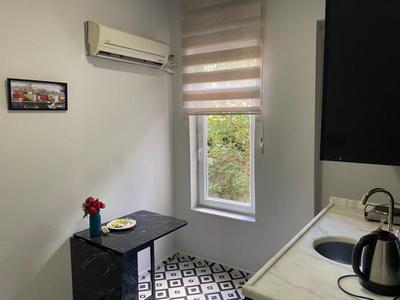 Red Tent Suite 29