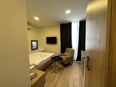 Roj Suite